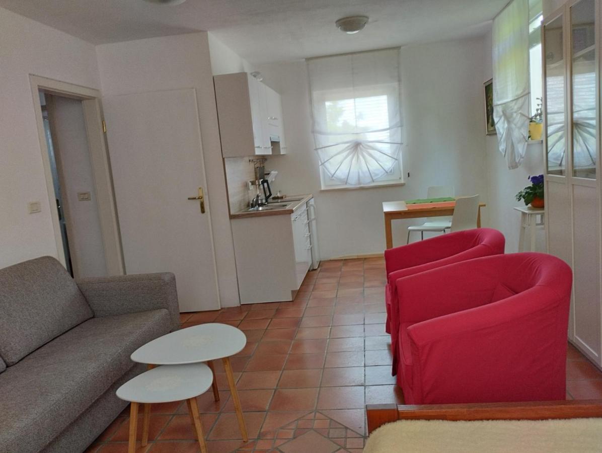 Apartma Oljka Pomjan Smarje  Exterior photo